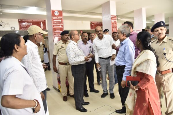 राज्य मानव अधिकार आयोग के अध्यक्ष एक दिवसीय प्रवास पर पहुंचे बस्तर
